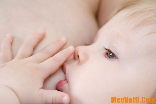 Nguyên nhân và dấu hiệu gây tắc tia sữa ở bà mẹ sau sinh
