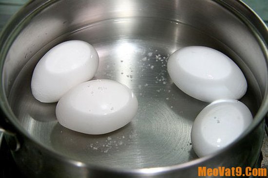 Hướng dẫn cách luộc trứng không bị nứt, dễ bóc vỏ